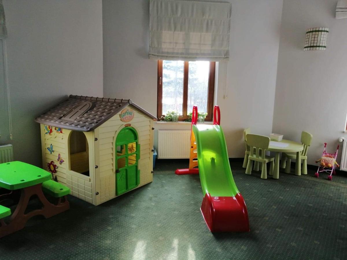 Willa Pod Gwiazdami & Spa Kudowa Zdroj Luaran gambar